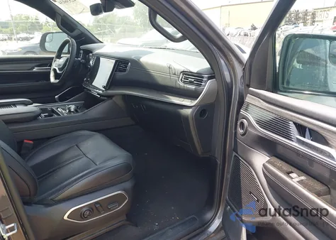 2023 Jeep Wagoneer Series Ii 4X4 z USA, uszkodzony, nr VIN 1C4SJVBPXPS515874